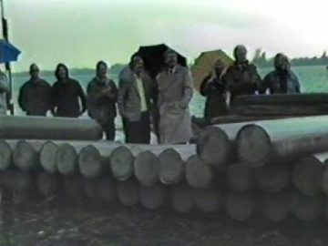 1987 Nieuwsflits mei – Hoorn: Watersportcentrum – Eerste paal