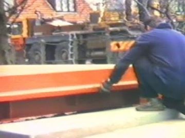 1987 Nieuwsflits april – Hoorn: Rijks Scholengemeenschap – Kunstbrug