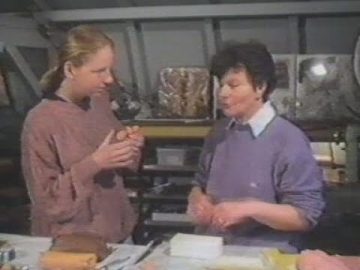 1992 Medemblik : Bakkerijmuseum – Marsepeinen figuren maken