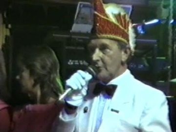 1986 Blokker: Nadorst – Federatie van carnavalsverenigingen – Prominentenring voor museum stoomtram