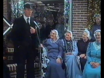 1988 Blokker: Piet Zee (Westfries Plat) – Conference in kerstsfeer