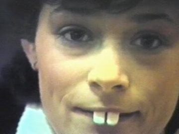 1986 Hoorn: Carnaval – Feestwinkel Ooms: Theo en Theatandjes | De Veerhoppers: Prinsenbal