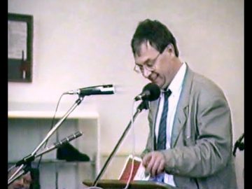 1989 Hoorn: Lévi Weemoedt – Dichtersmanifestatie in de Ooster kerk