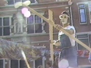 1985 Hoorn: René Wielings – Mime op het Kerkplein