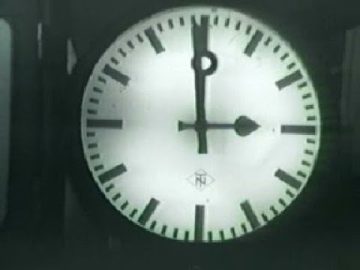 Hoorn: NS-station – Wintertijd – De klok moet  een uur achteruit worden gezet